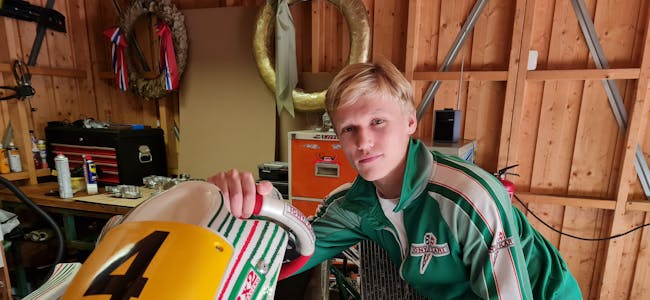 Italia: Jonas Holte Rød (18) fra Lunde deltar neste uke i VM i Italia. Her skal han konkurrere mot de beste i verden i Verdensfinalen i Iame-series i gokart. 
