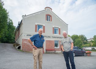 Holla Historielag med Ole Moen og Rune Vibeto i spissen, lanserer spennende planer for det gamle bankbygget ved Ulefoss sluse. 