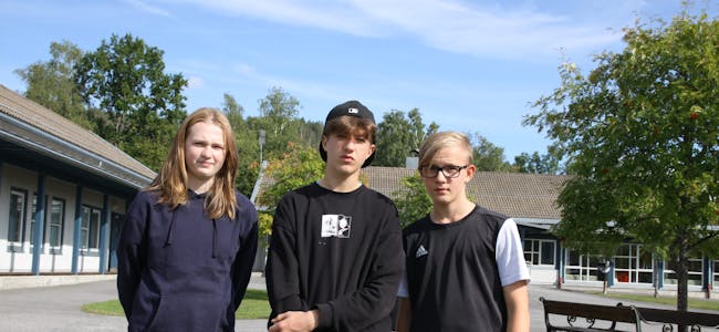 Det er bedre trivsel nå, sier Tuva Norheim (12), Kryspin Sobolewski (13) og Ken-Brian Eriksen (13).