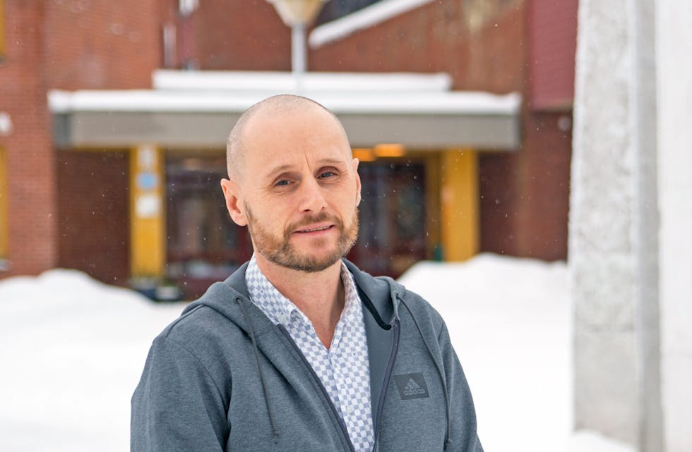 Rektor ved Nome vgs, Arne Grave, forteller at skolen har et nytt tilbud, det nå kan søkes på.