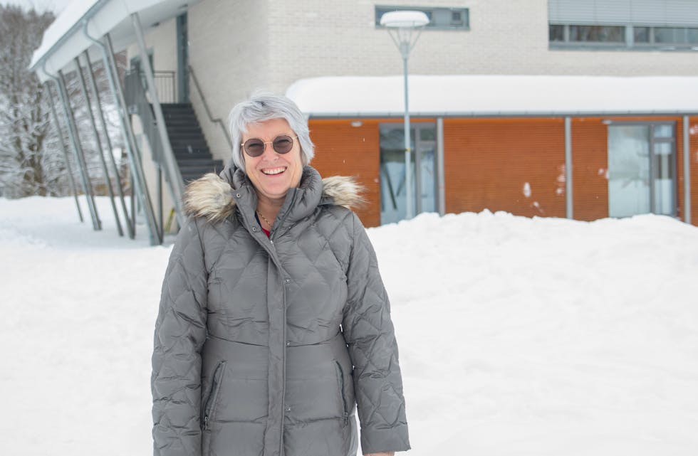 Anne Fløgstad er ny rektor på Lunde 10-årige skole. Nå har hun hatt sine første dager i ny jobb.