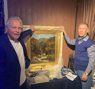 Tommy Sørbø og Bjørn Werner Nilsen med maleri av Eckserberg.