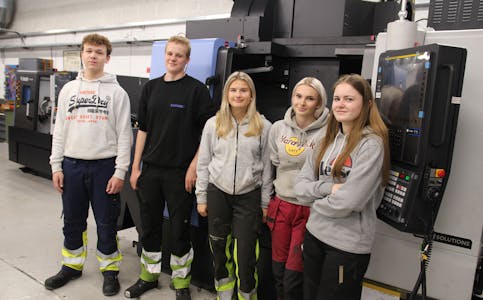 Elevene ved Nome videregåendes VG2 TEK får nyte godt av investeringen i ny maskinpark.