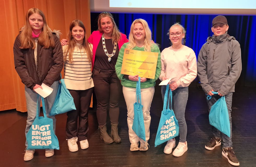 Gruppen "Havfruene" med Haley, Mathilde, Emil, Tonje, Zofia og Nathalie gikk videre til Oslo for å konkurrere med sin ide med andre skoler. Gullbilletten fikk de utdelt av ordfører Linda Thorstensen.