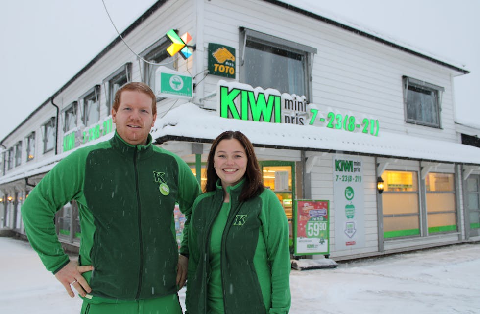 VELKOMMEN: Daglig leder Joakim Bakken og assisterede butikksjef Anne Birgit Kleiva Lindgren gleder seg til å starte for fullt i Kiwi Lunde  fra nyttår. 