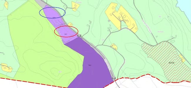 Ytre Helgen Industriområde: Feltet med rød ring er området med klausul, blå ring er området REN er interessert i. Kartutsnitt fra kommuneplanen.